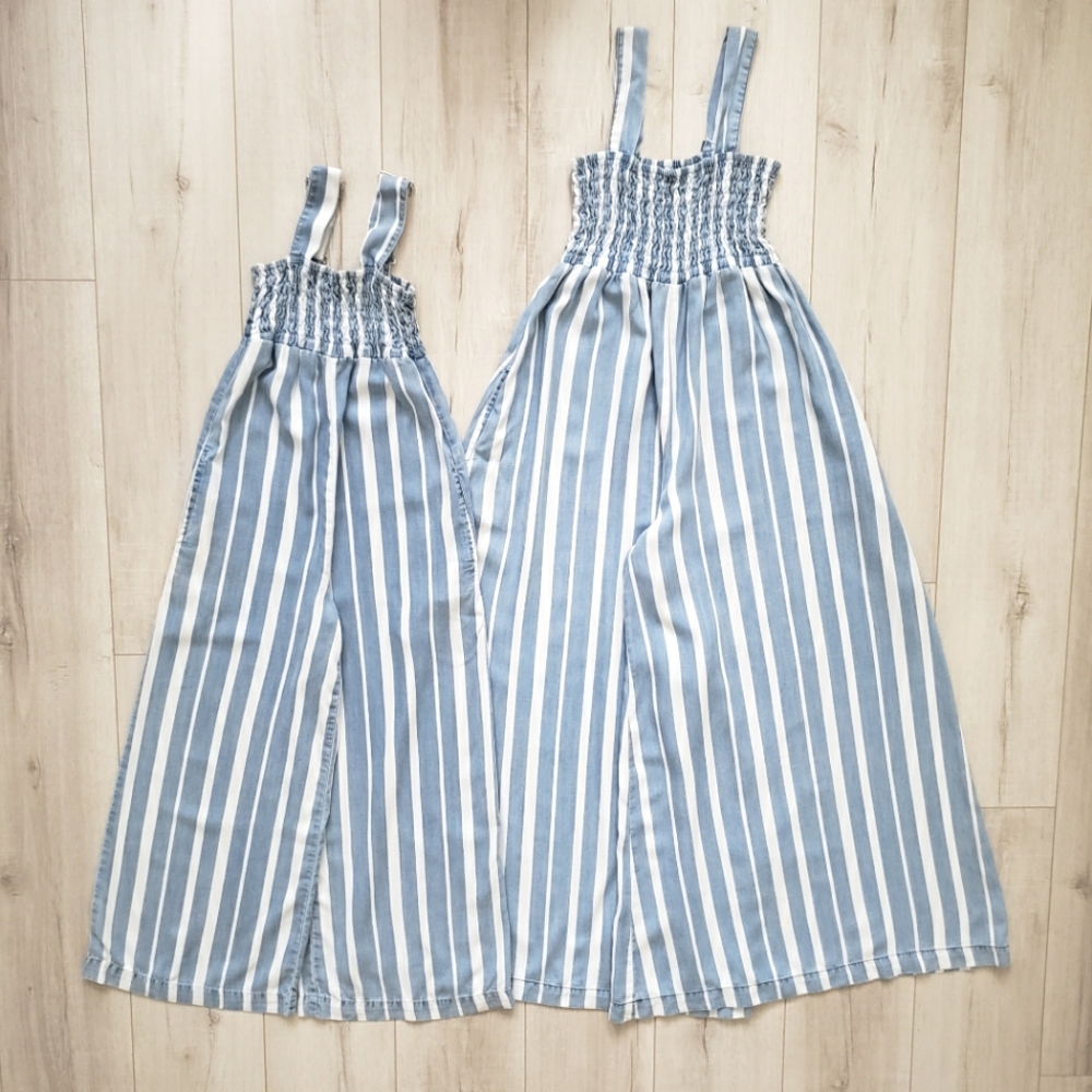 Women Wide Leg Summer Overall Jumpsuit White Blue Stripes Size 26 NWOT